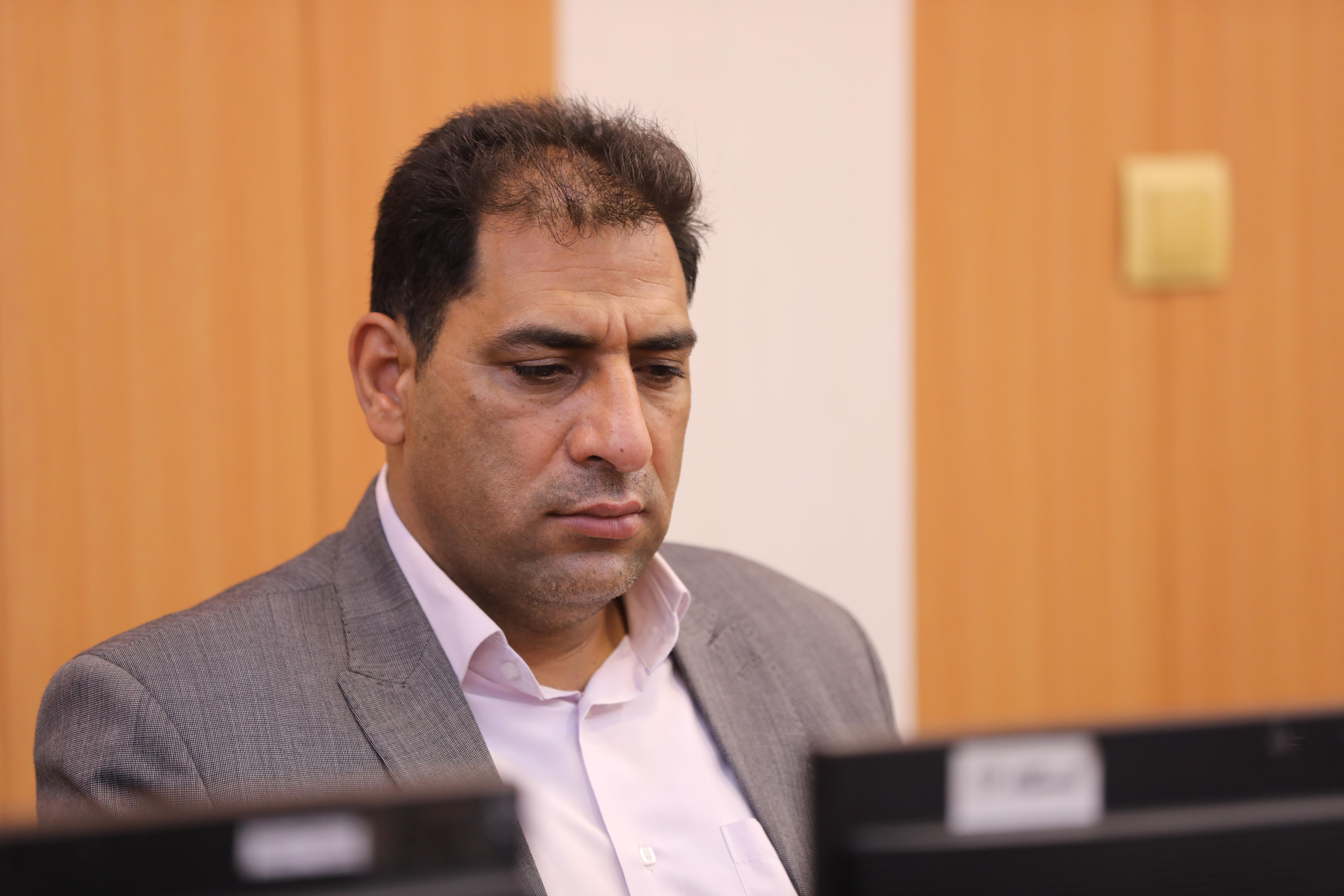 تمام توان خود را برای خدماترسانی به نظام سلامت بهکار خواهم گرفت