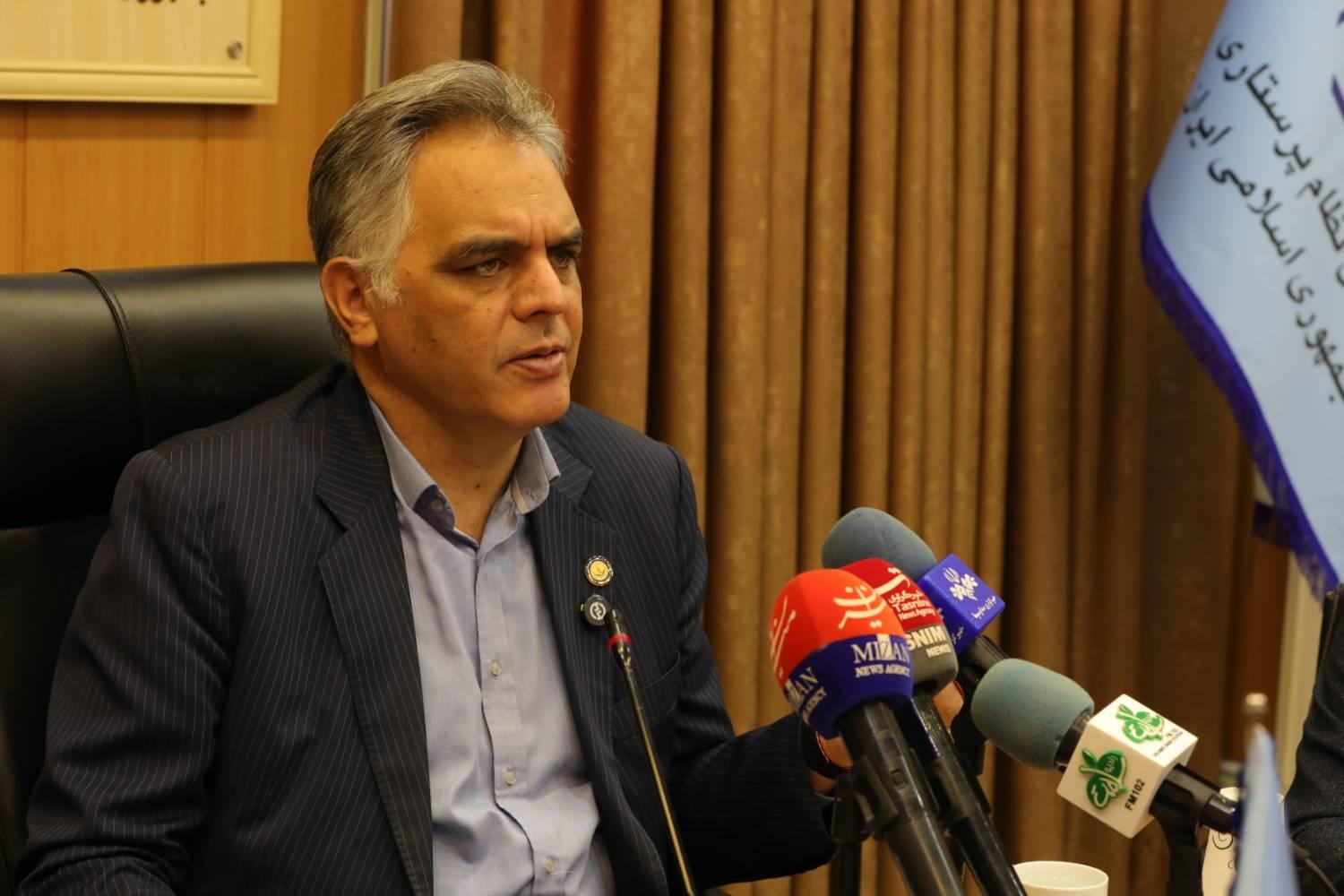 سیاستگذاری مبتنی بر تعطیلی راهکار رفع مشکلات کشور نیست/ خطر تعطیلی بیمارستانها جدی است