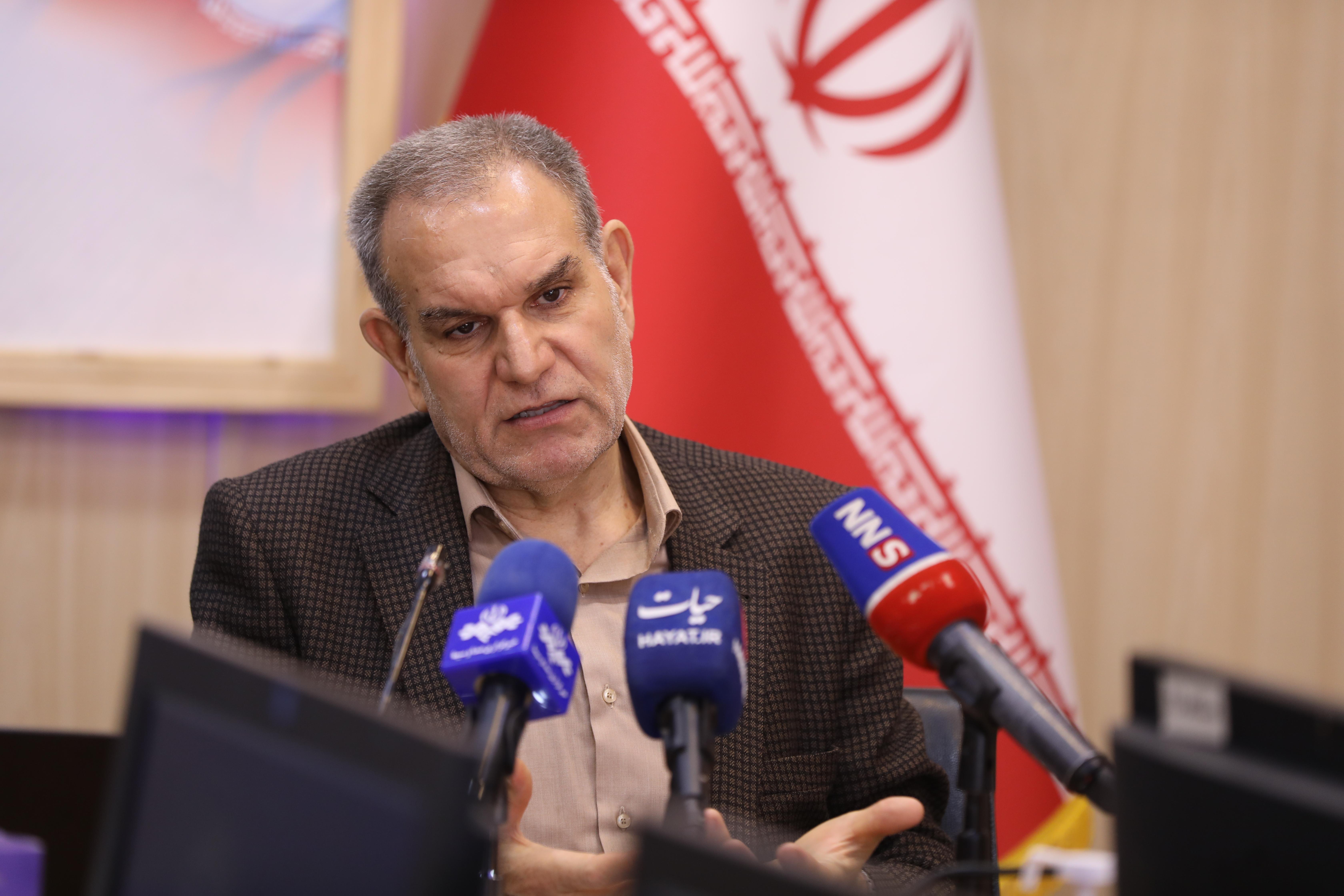 با کمبود حداقل ۳۰ هزار نیروی پرستاری مواجه هستیم