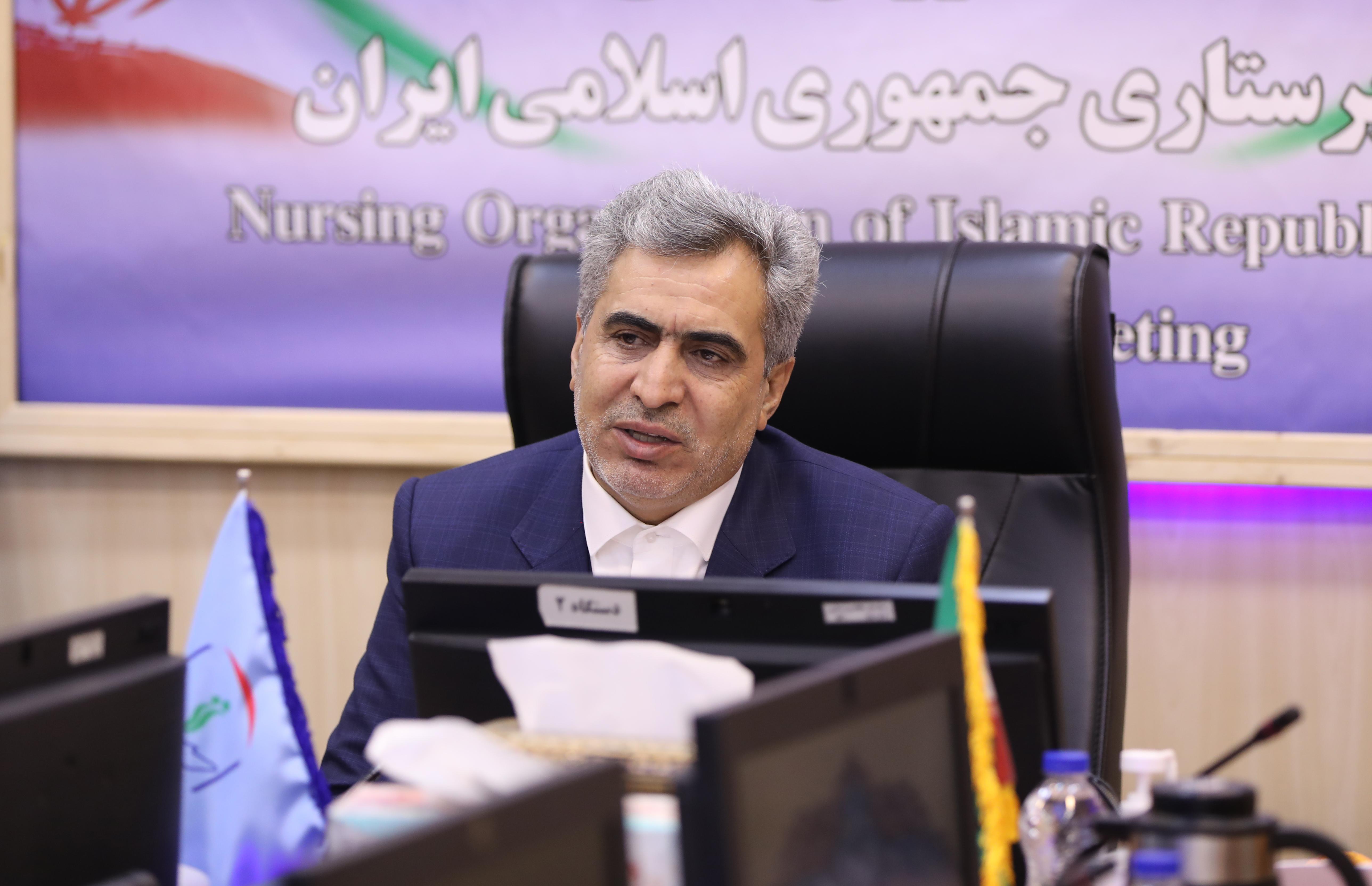 دکتر میرزابیگی: وزارت بهداشت در انتخابات نظام پرستاری رقیب گروههای پرستاری شده بود