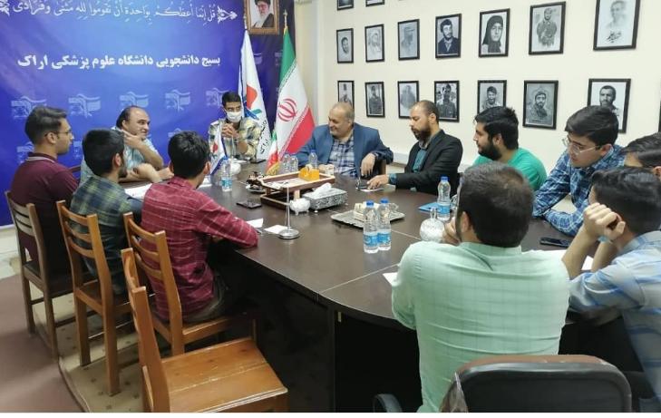 نشست رئیس هیئت مدیره نظام پرستاری اراک با فعالان دانشجویی