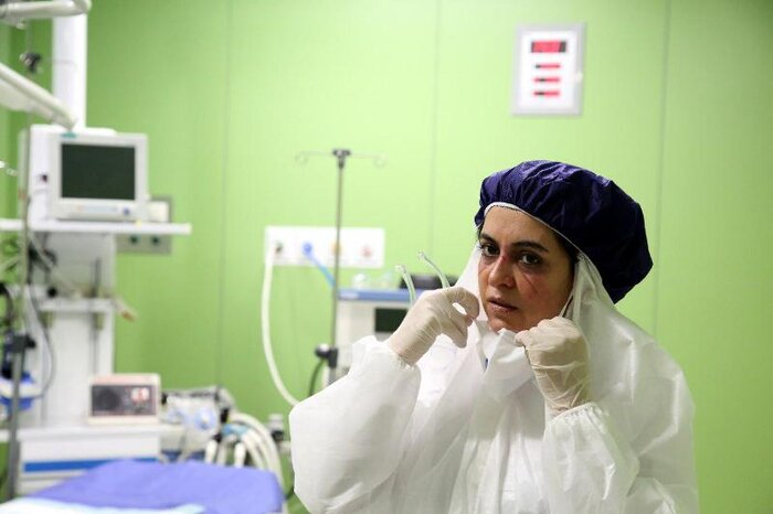زحمات پرستاران به روایت «محمد دلاوری»/ آغاز پخش مستندی با موضوع کرونا